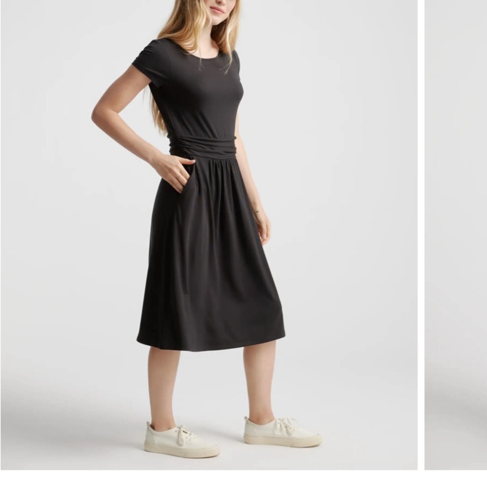 Quince black dress with pockets